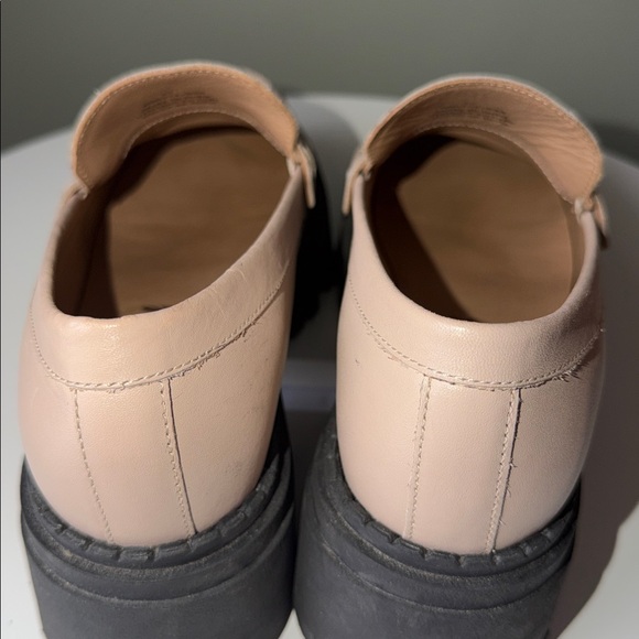 Free People Lyra Lug Sole Loafer Leather light beige tan EU 37 Us 6.5/7 neutral - Picture 10 of 16